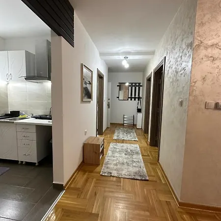 Apartment Port 3 *